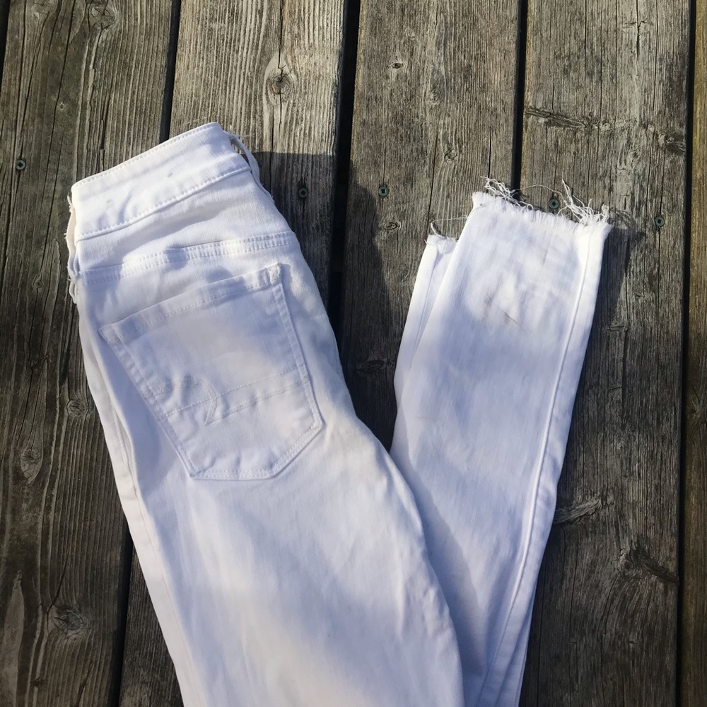 AE Ripped high-waisted jeans - Picture 3 of 4
